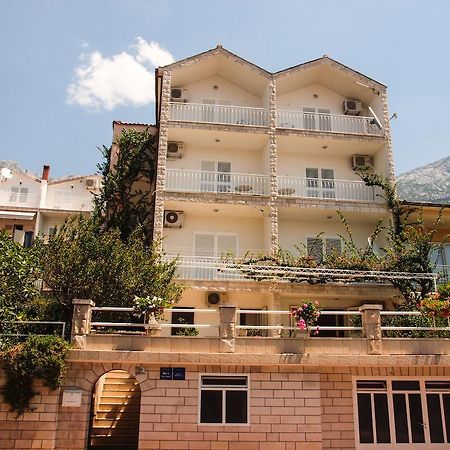 Villa Neda Makarska Exterior foto